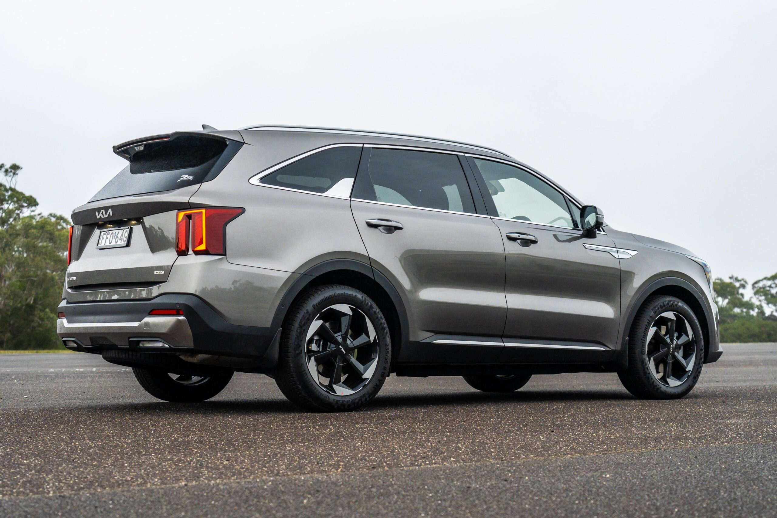 Kia Sorento Hybrid and PHEV lineups expand with cheaper entry-level grades